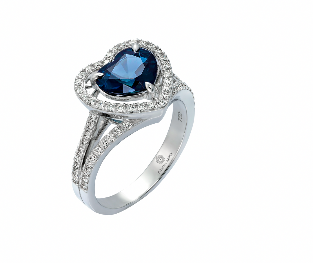 18K White Gold Blue Heart Sapphire