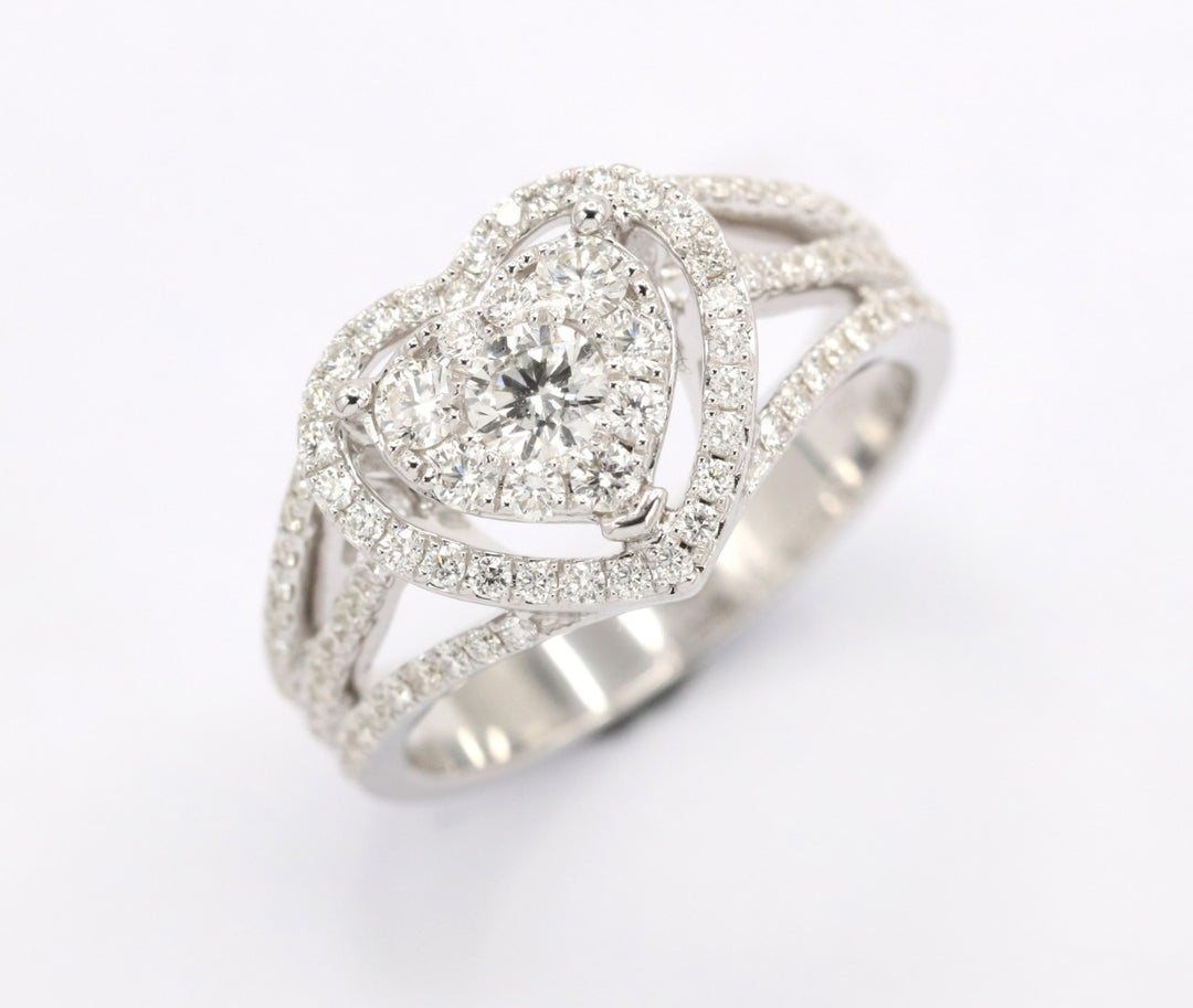 18K White Gold Engagement Ring