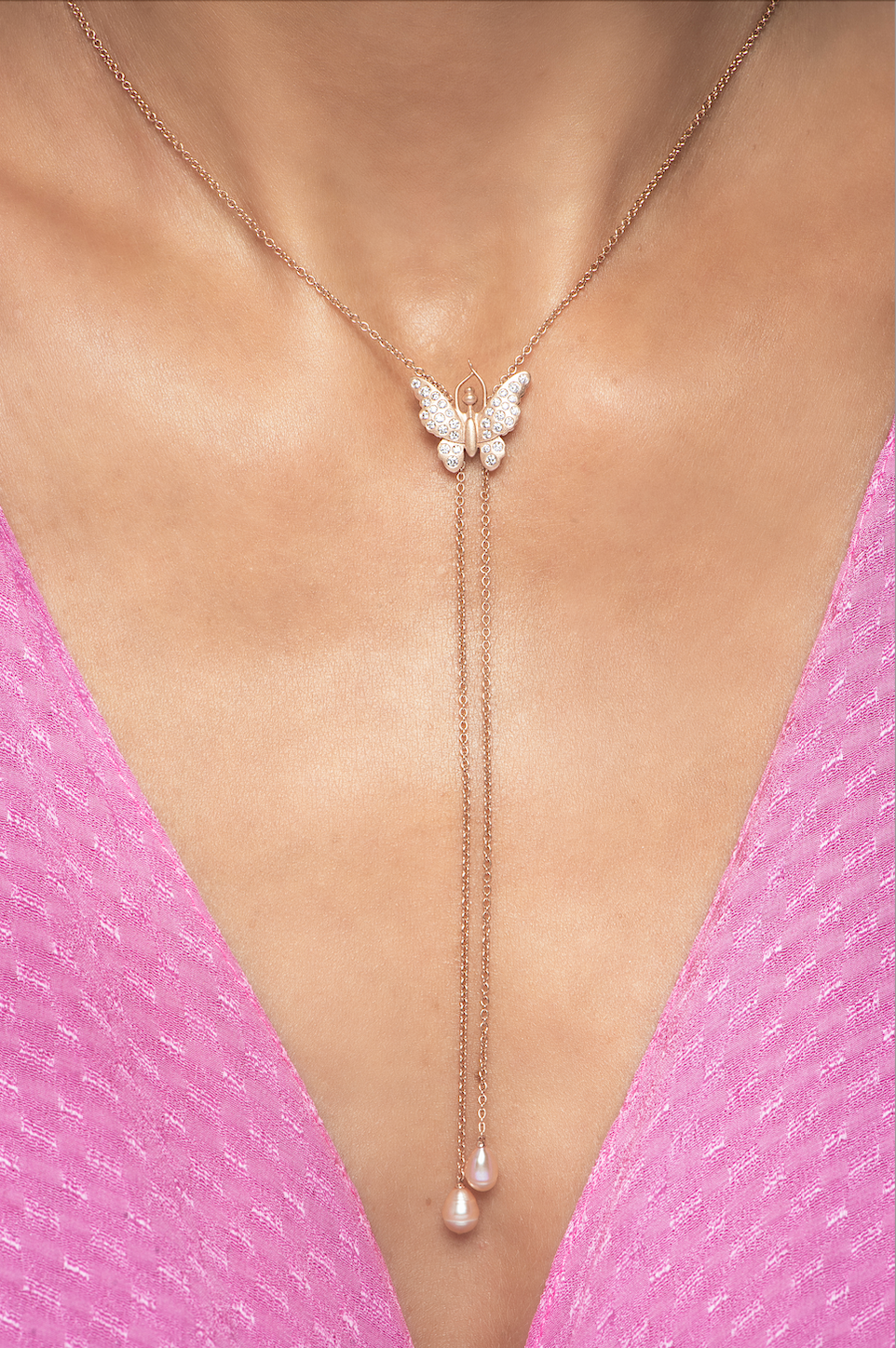 Colar de gravata ajustável com diamante próprio mais alto